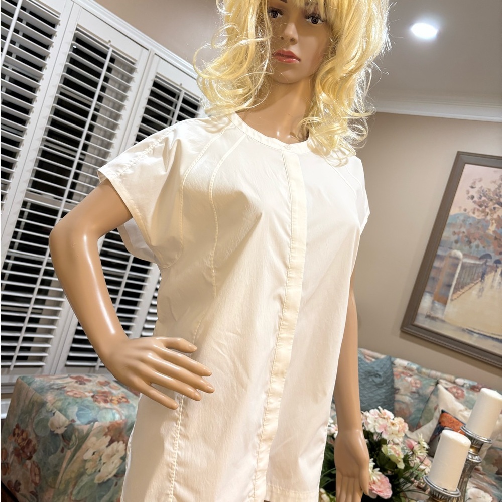 Athleta Cream Short Sleeve Button Front Tunic